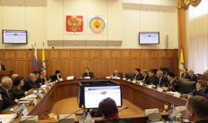В Калмыкии выпускникам с красными дипломами не нужен стаж для поступления на госслужбу