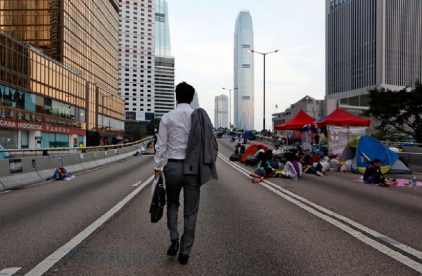 СМИ: Депутаты и чиновники изучают антикоррупционные практики в Гонконге