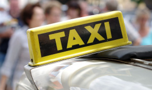 Служебные автомобили госслужащих Удмуртии переведут в формат такси