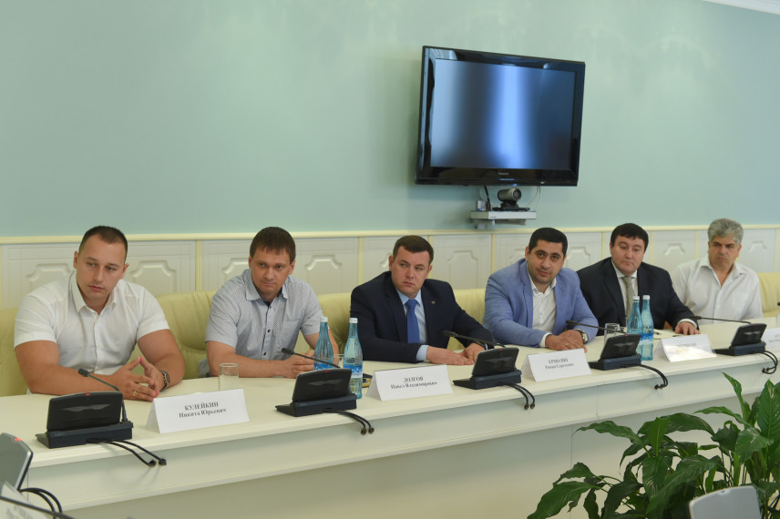 Полуфиналисты конкурса «Лидеры России» из Адыгеи решили попробовать себя на госслужбе