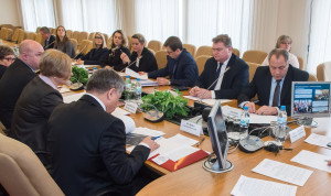 В Калужской области отчитались о совершенствовании госслужащих