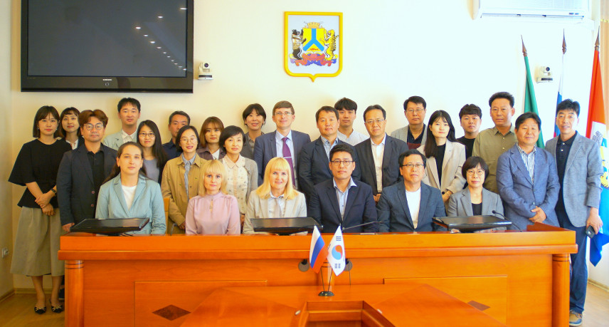 Делегация южнокорейских чиновников прибыла в Хабаровск