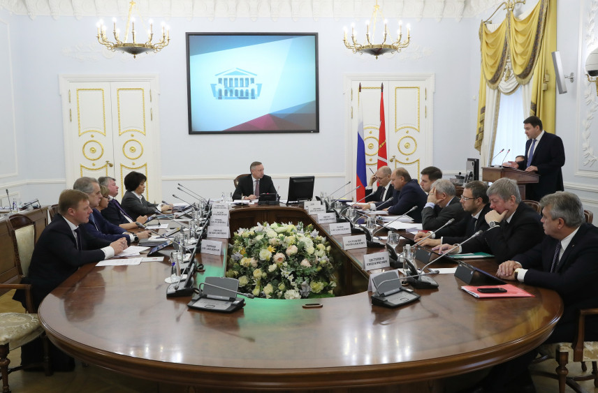В Петербурге обсудили новую программу развития госслужбы