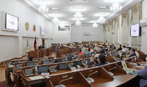 В закон о госдолжностях Алтайского края внесут изменения
