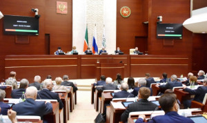 В Татарстане награжденным госслужащим заплатят при увольнении