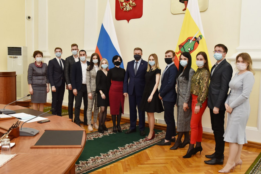 Губернатор Рязанской области принял участие в заседании молодежного правительства региона