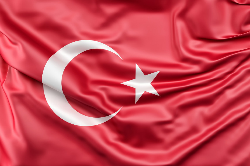 В Турции повысят зарплаты госслужащим