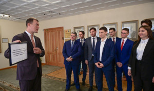 Хабаровский губернатор дал первые поручения новому составу Молодежного правительства