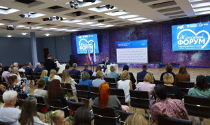 Губернатор Хабаровского края советует мужчинам-чиновникам учиться эмпатии у женщин