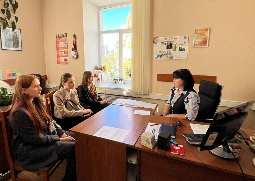 «Один день госслужащего» провели для старшеклассников Липецкой области
