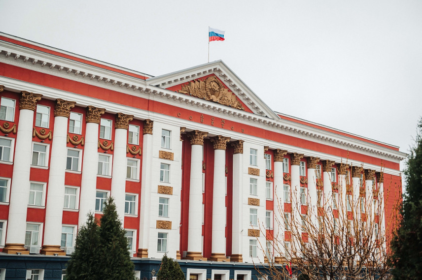 Врио губернатора Курской области запретил госслужащим удалять комментарии под их сообщениями в соцсетях