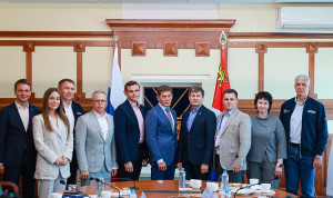 Губернатор Приморского края провел встречу с представителями президентского кадрового резерва в сфере туризма