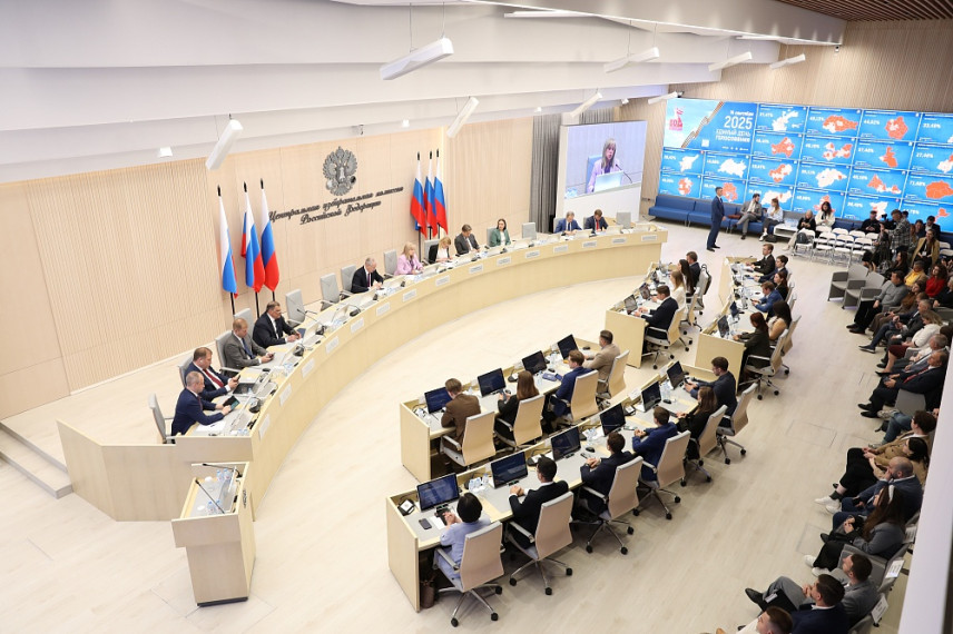 Итоги единого дня голосования: переизбраны губернаторы всех регионов