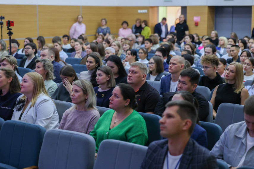 Губернатор Чукотки открыл Школу кадрового резерва