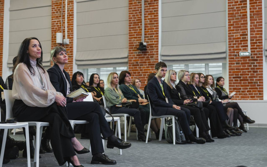 На Липецкой «HR-осени - 2025» обсудили применение ИИ в кадровой работе госслужбы