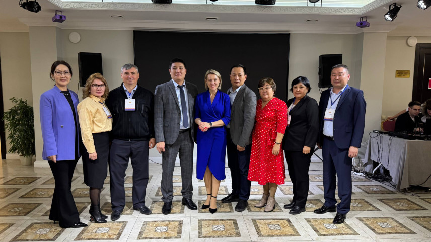 Муниципальные служащие Калмыкии стали участниками образовательного интенсива