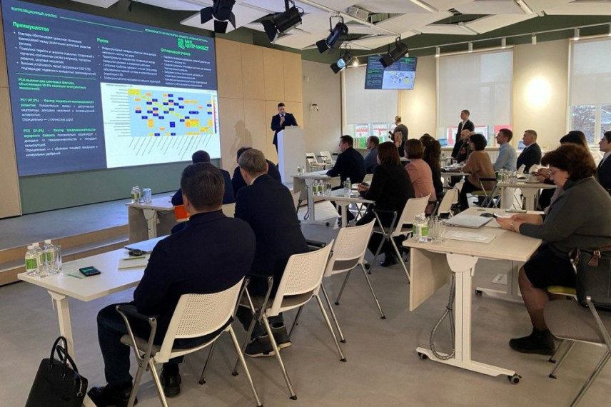 Более 200 госслужащих Ростовской области обучат работе с инструментами ИИ