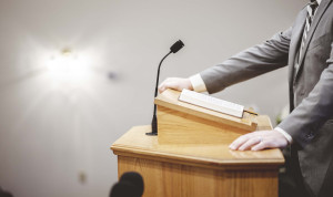 Члены Молодежного правительства Якутии участвуют в отчетах перед населением