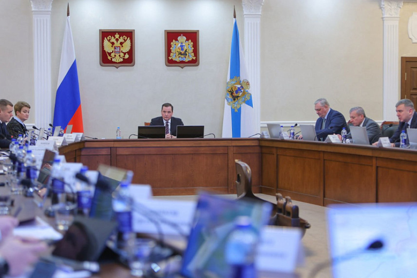 В правительстве Архангельской области обсудили эффективность модернизации кадровых центров региона