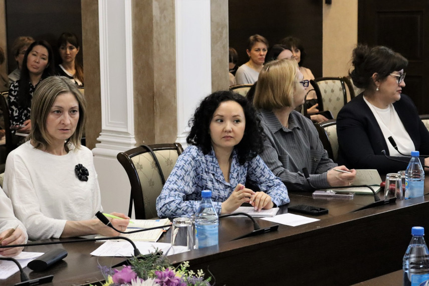 В Хакасии провели антикоррупционный семинар для госслужащих