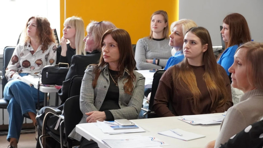Крымские госслужащие приступили к обучению