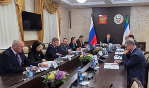 Госслужащие Хакасии обсудили меры по профилактике коррупции в органах власти