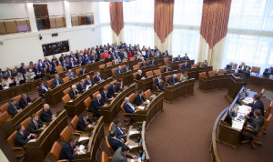 Красноярские депутаты хотят увеличить штрафы за «отписки» госслужащих