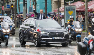 Президент Франции пересядет на автомобиль с гибридным двигателем