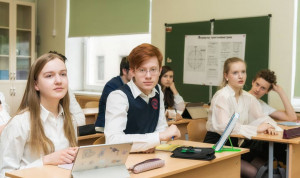Министр образования Саратовской области рассказала школьникам, что нужно чиновнику
