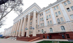 Минюст Узбекистана предлагает штрафовать госслужащих за неиспользование госязыка
