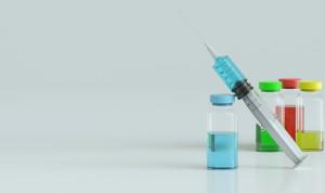 В Минздраве опровергли информацию о старте вакцинации госслужащих от коронавируса