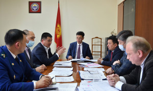 В Киргизии продолжают обсуждать пути реализации указа о новой кадровой политике
