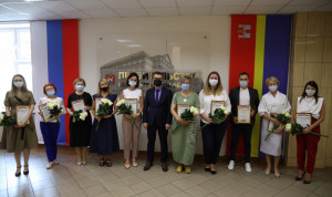 Лучшим наставникам Калининградской области вручили почетные дипломы