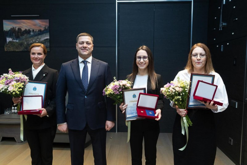 Первых победителей конкурса «Лучший государственный гражданский служащий» наградили в Псковской области